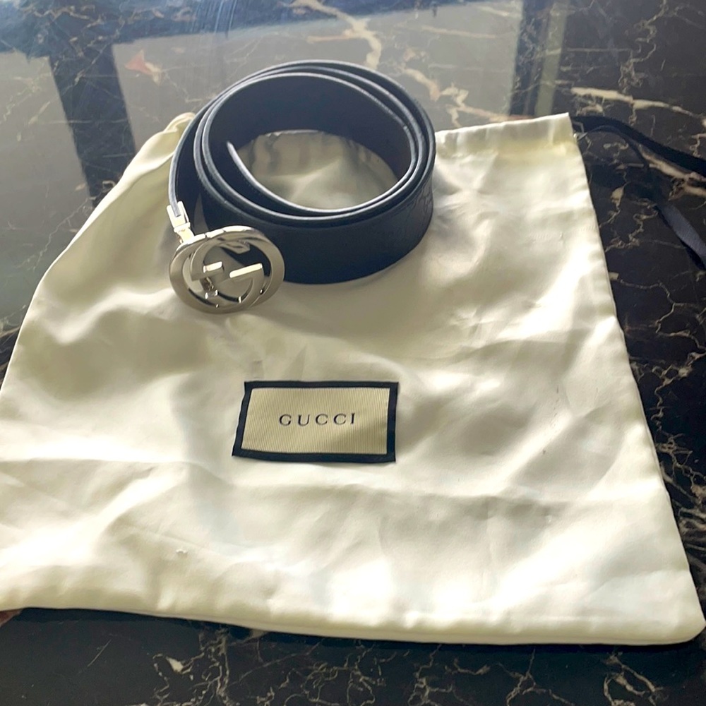 Reversible black and Brown Gucci Belt